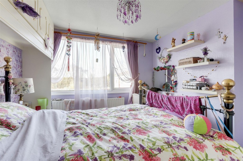 Deptford Crescent, Bulwell, Nottinghamshire, NG6 9DL