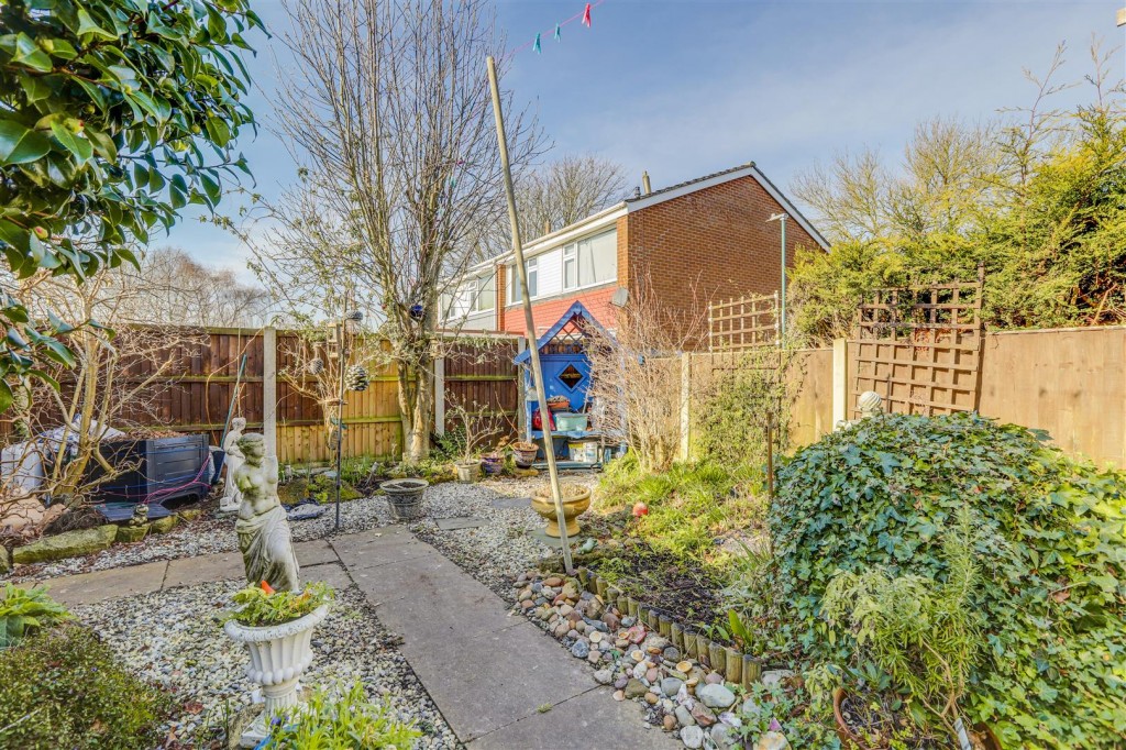 Deptford Crescent, Bulwell, Nottinghamshire, NG6 9DL