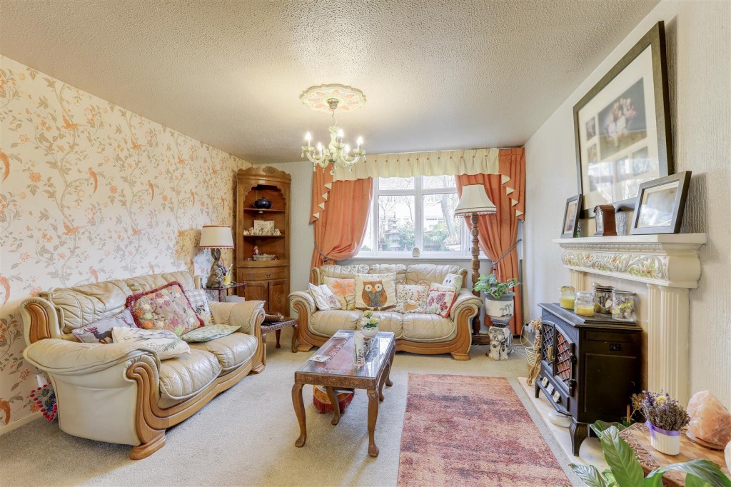 Deptford Crescent, Bulwell, Nottinghamshire, NG6 9DL