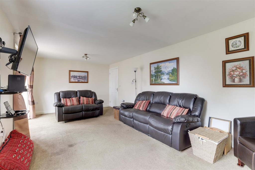Hitchen Road, Long Eaton, Derbyshire, NG10 3SB