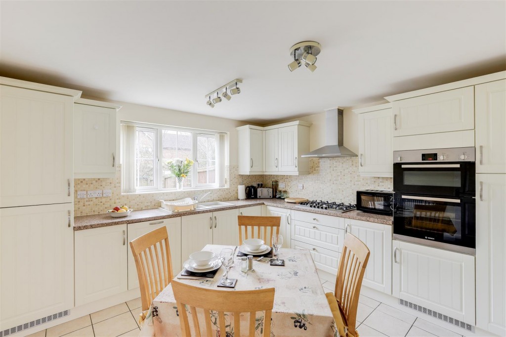 Hitchen Road, Long Eaton, Derbyshire, NG10 3SB