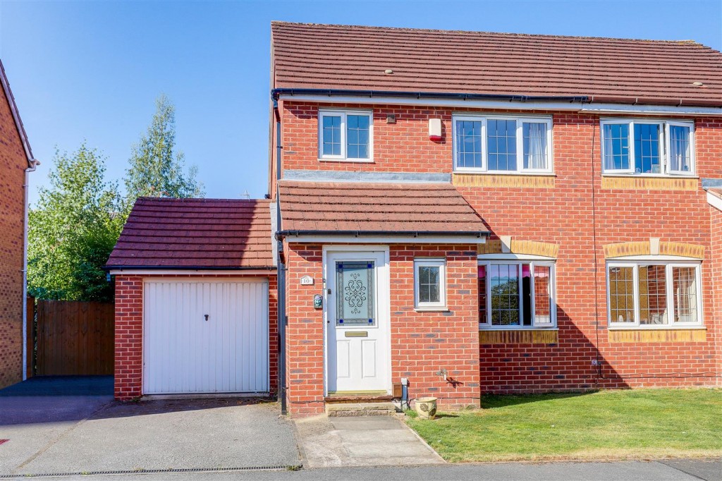 Viyella Mews, Hucknall, Nottinghamshire, NG15 7NP