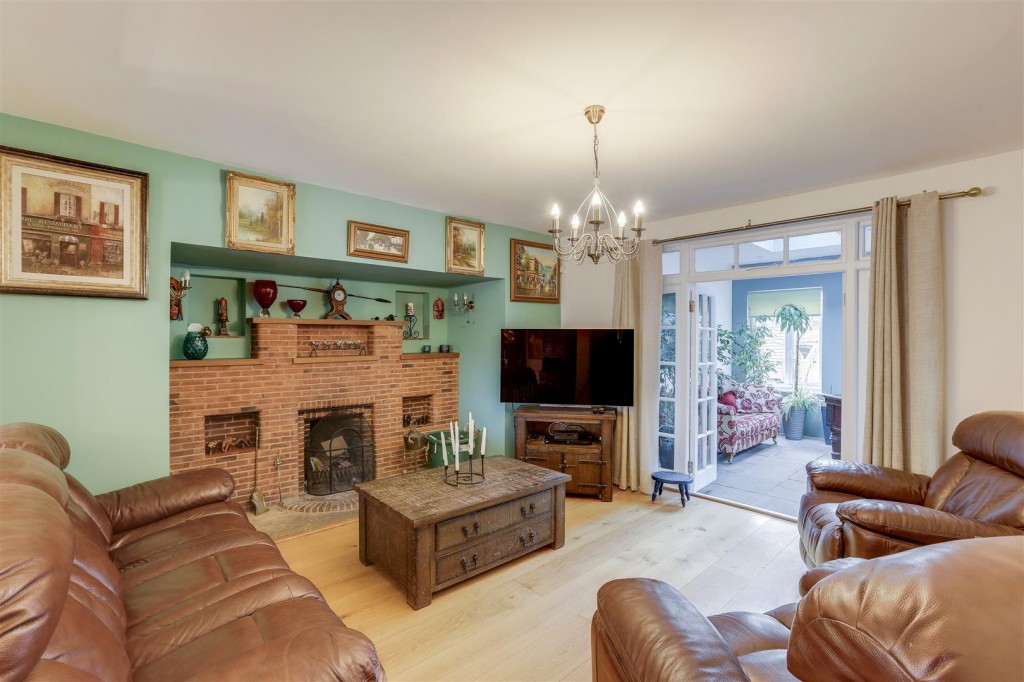 Derby Road, Beeston, Nottinghamshire, NG9 3AP