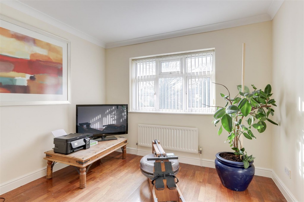 Derby Road, Beeston, Nottinghamshire, NG9 3AP