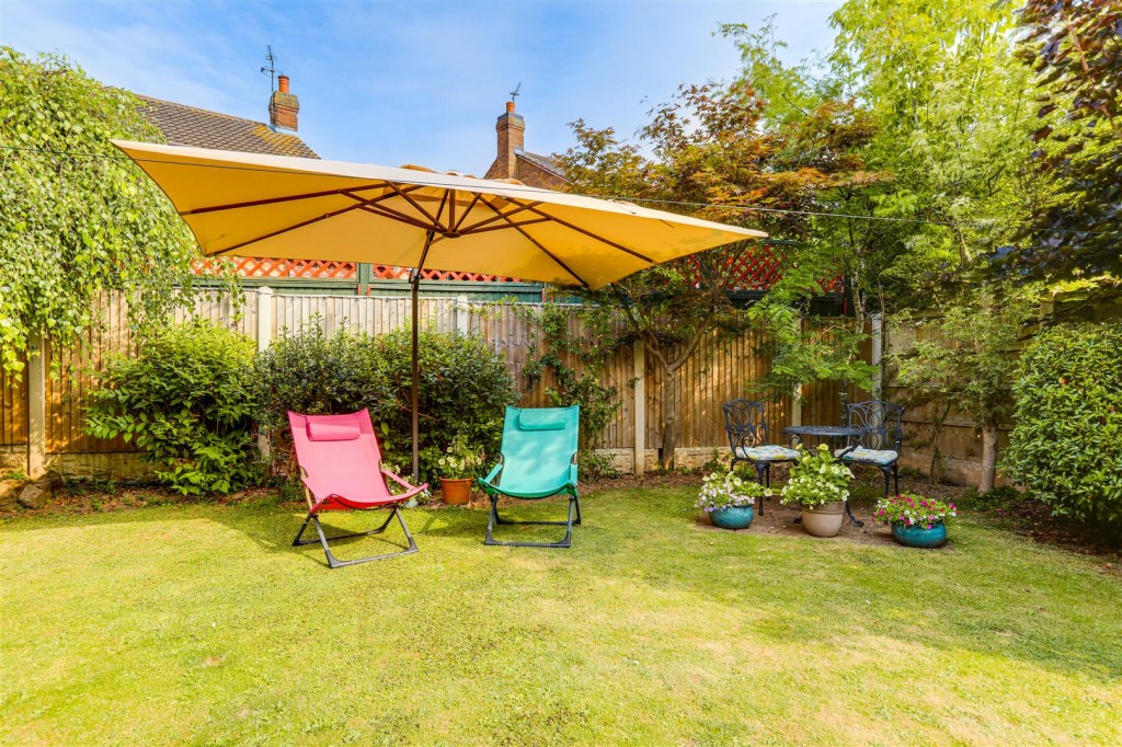 Chedington Avenue, Mapperley, Nottinghamshire, NG3 5SG