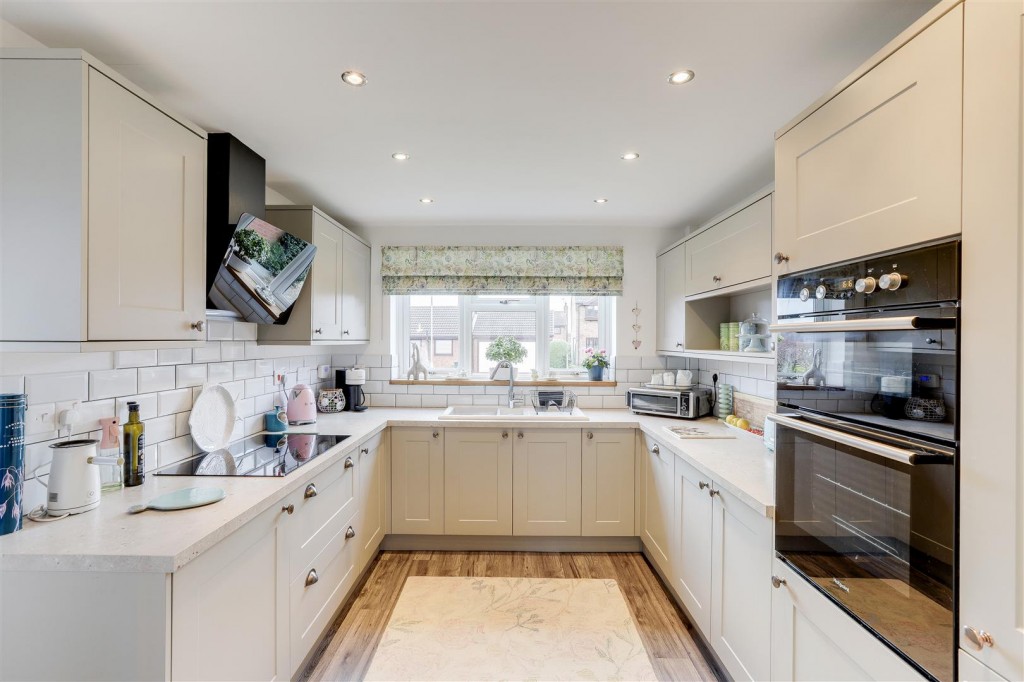Chedington Avenue, Mapperley, Nottinghamshire, NG3 5SG