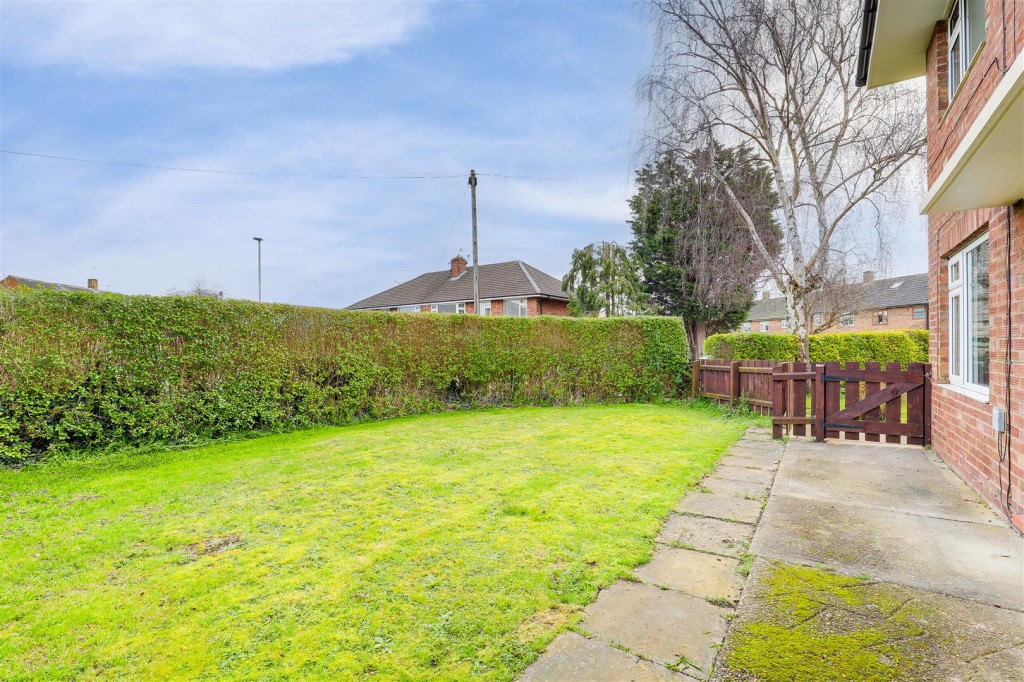 Earlswood Drive, Edwalton, Nottinghamshire, NG12 4AZ