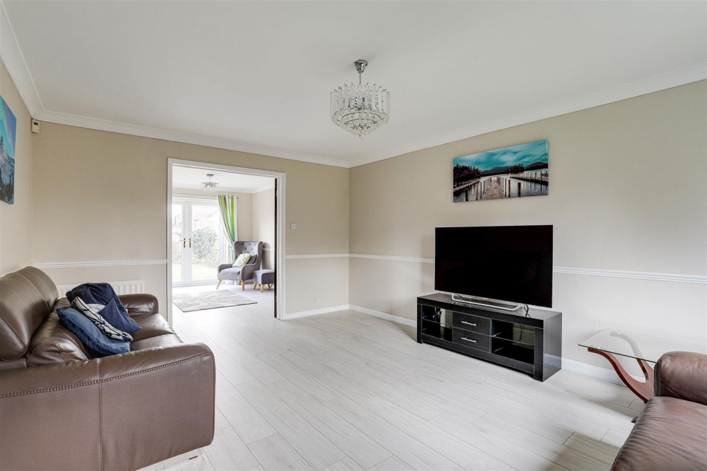 Ascott Gardens, West Bridgford, Nottinghamshire, NG2 7TH