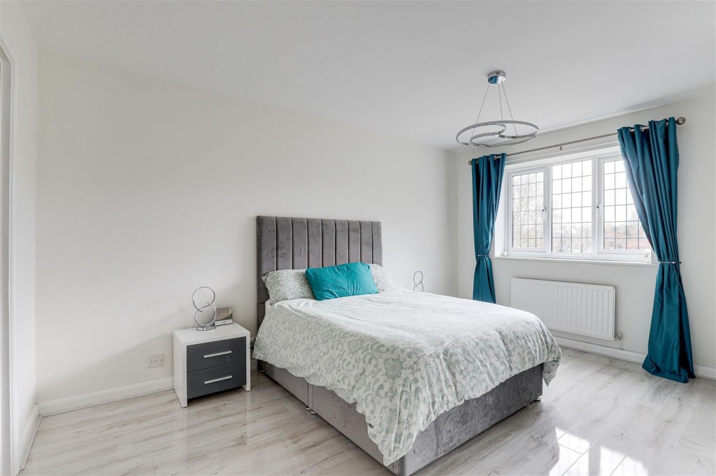 Ascott Gardens, West Bridgford, Nottinghamshire, NG2 7TH