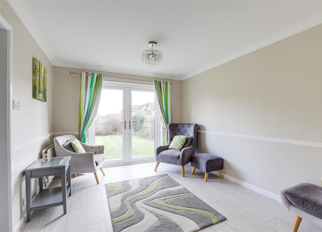 Ascott Gardens, West Bridgford, Nottinghamshire, NG2 7TH