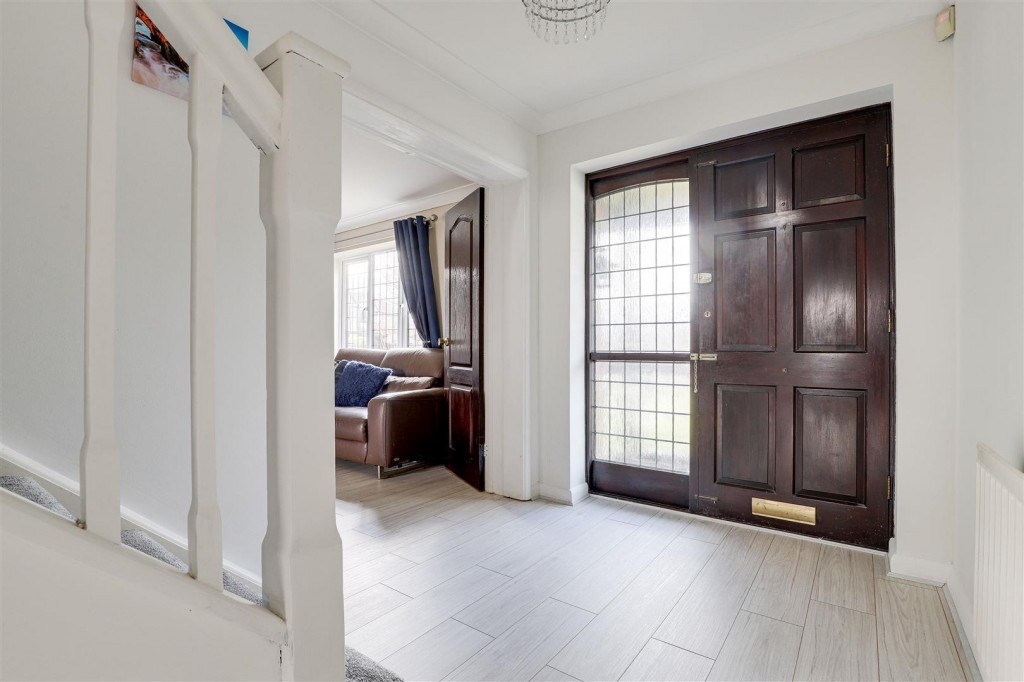 Ascott Gardens, West Bridgford, Nottinghamshire, NG2 7TH