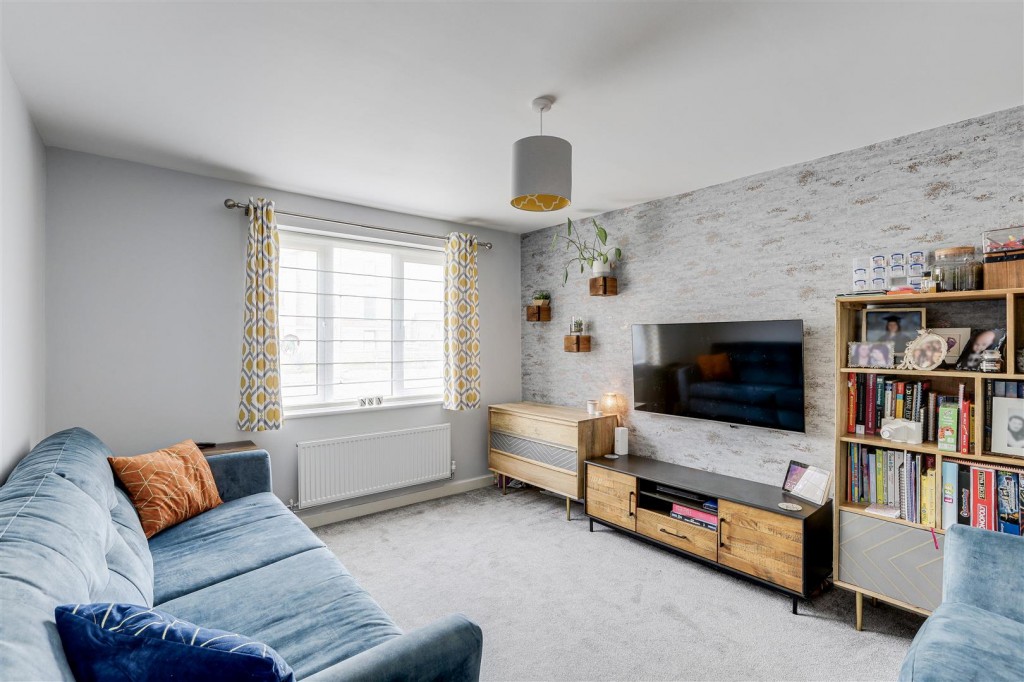 Magenta Way, Burton Joyce, Nottinghamshire, NG14 5HH