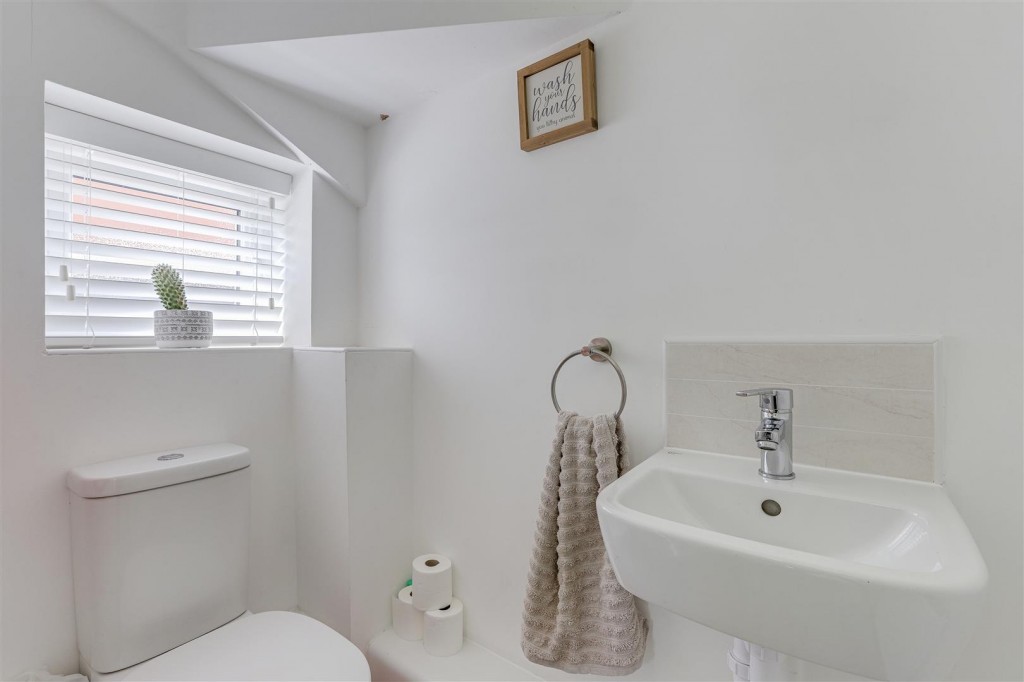 Magenta Way, Burton Joyce, Nottinghamshire, NG14 5HH