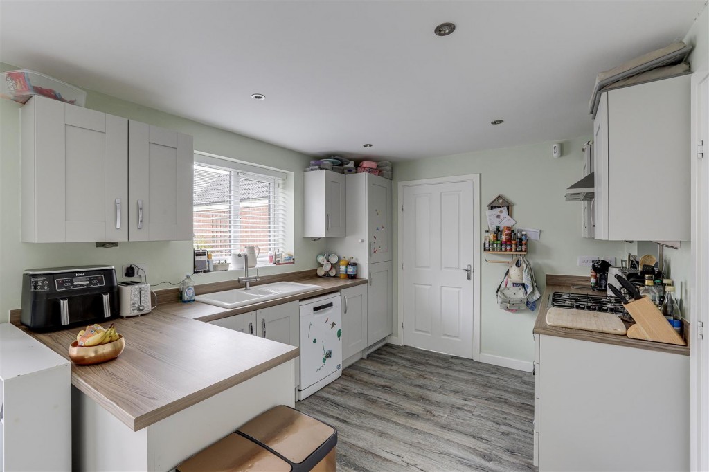 Magenta Way, Burton Joyce, Nottinghamshire, NG14 5HH