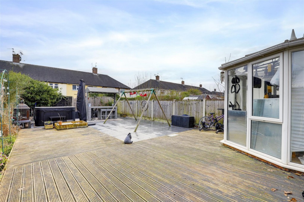 Gardendale Avenue, Clifton, Nottinghamshire, NG11 9HX