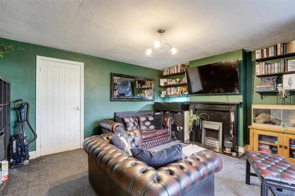 Gardendale Avenue, Clifton, Nottinghamshire, NG11 9HX