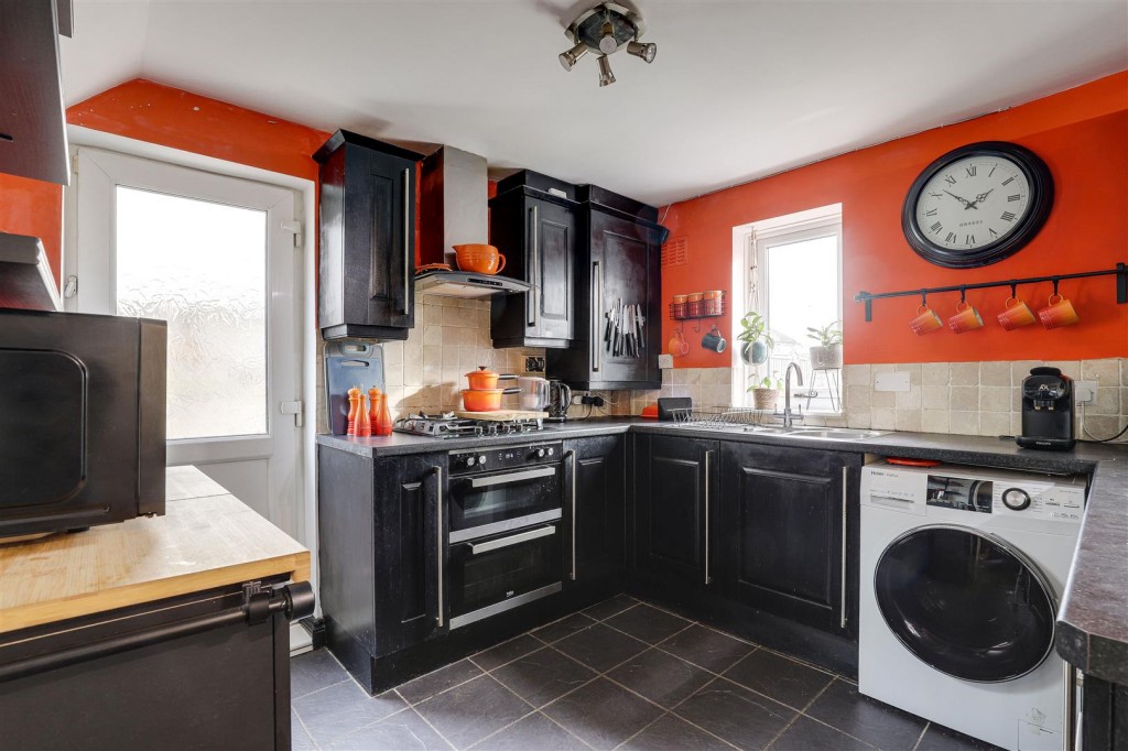 Gardendale Avenue, Clifton, Nottinghamshire, NG11 9HX