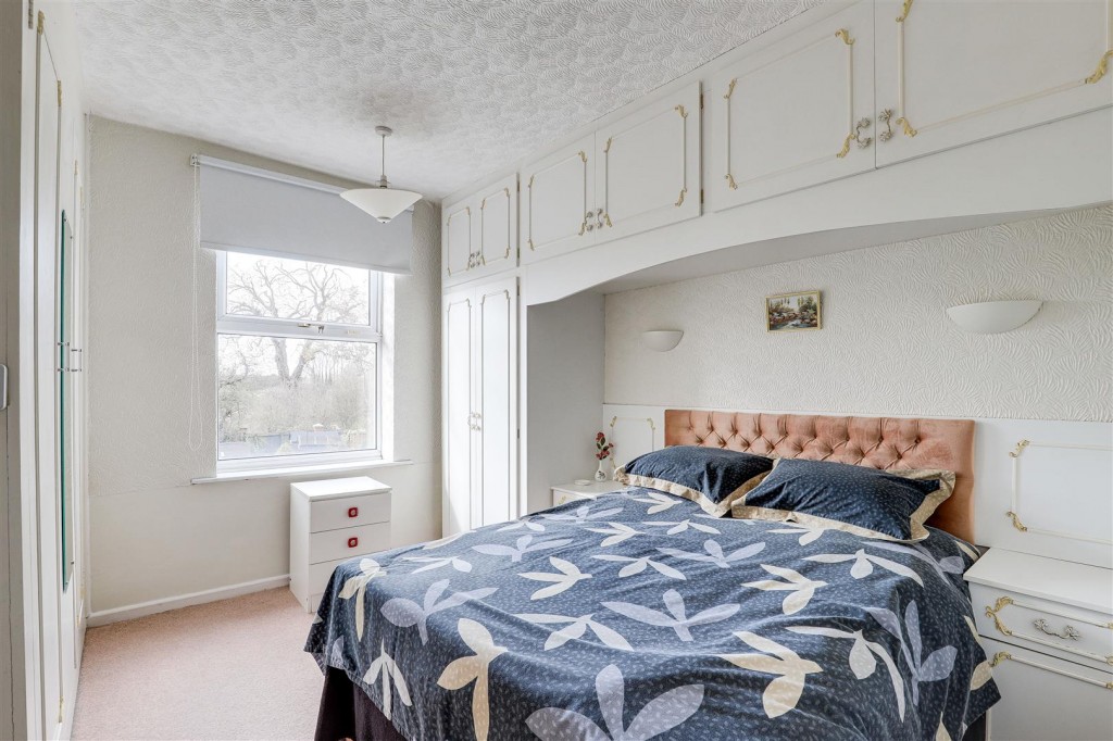 Holme Grove, West Bridgford, Nottinghamshire, NG2 5AH