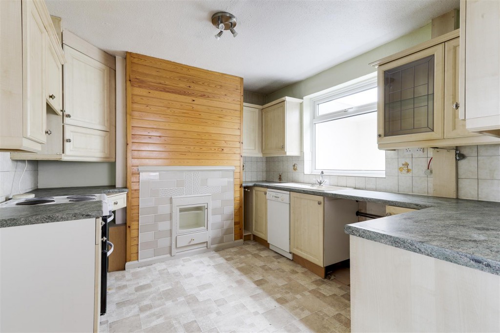 Central Avenue, Hucknall, Nottinghamshire, NG15 7JH
