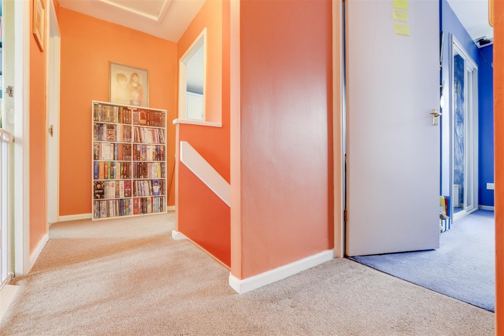 Deer Park Drive, Arnold, Nottinghamshire, NG5 8SA