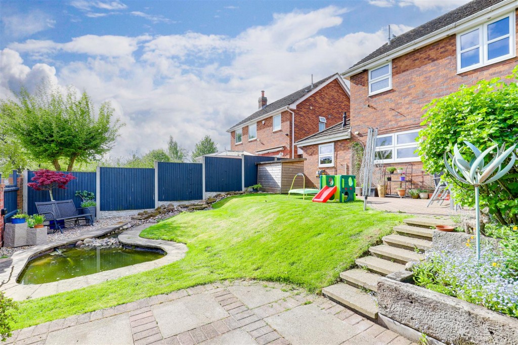 Deer Park Drive, Arnold, Nottinghamshire, NG5 8SA