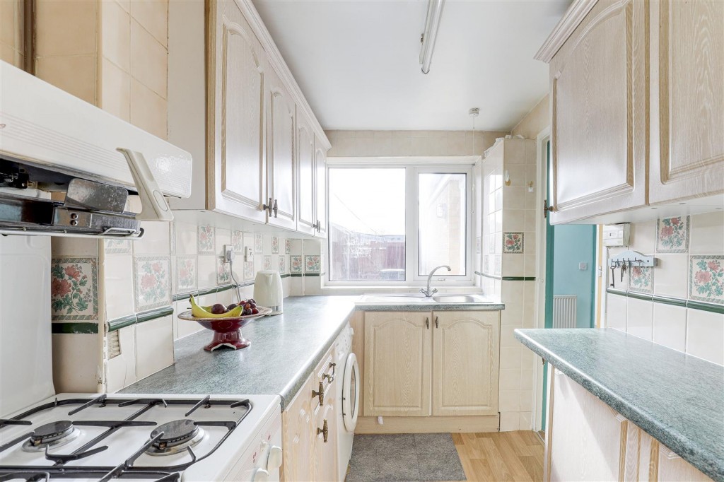 Bramble Drive, Carlton, Nottinghamshire, NG3 6NE