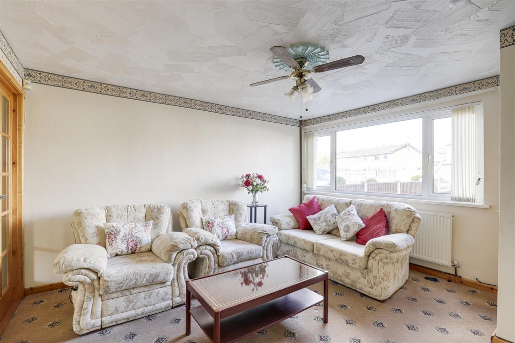 Bramble Drive, Carlton, Nottinghamshire, NG3 6NE