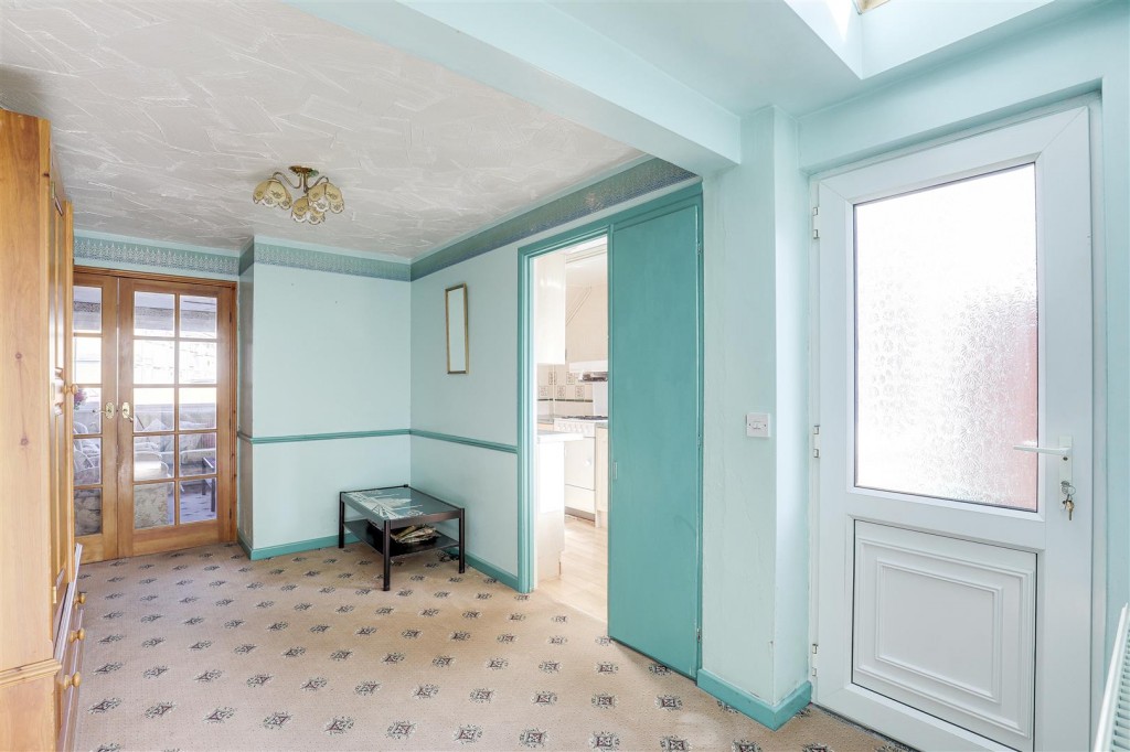 Bramble Drive, Carlton, Nottinghamshire, NG3 6NE