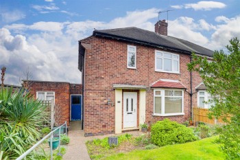 Southdale Drive, Carlton, Nottinghamshire, NG4 1BZ