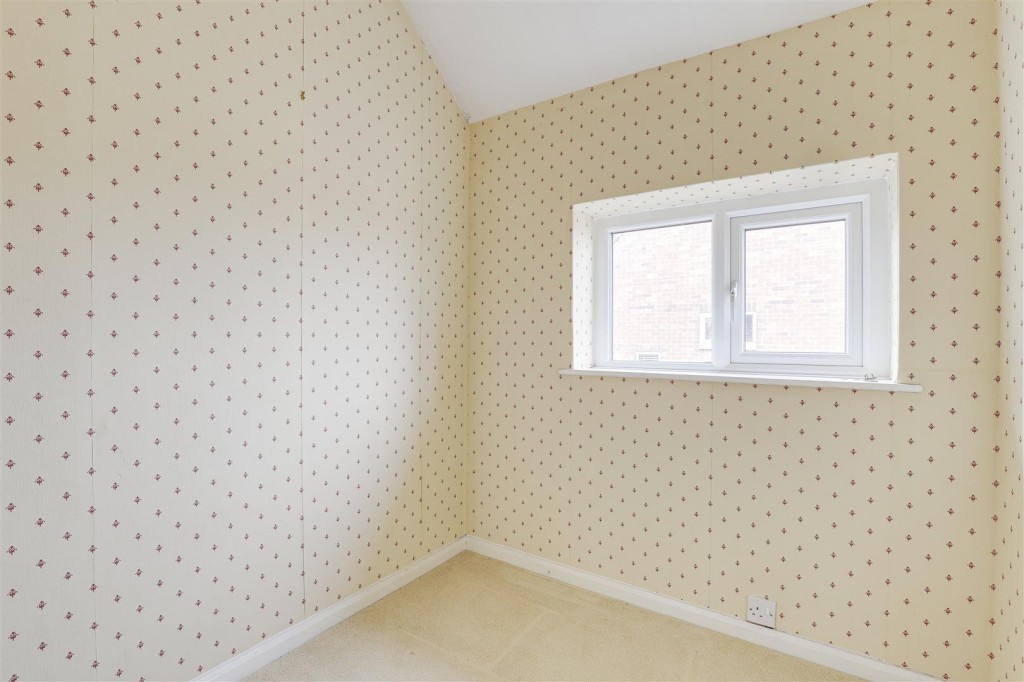 Southdale Drive, Carlton, Nottinghamshire, NG4 1BZ