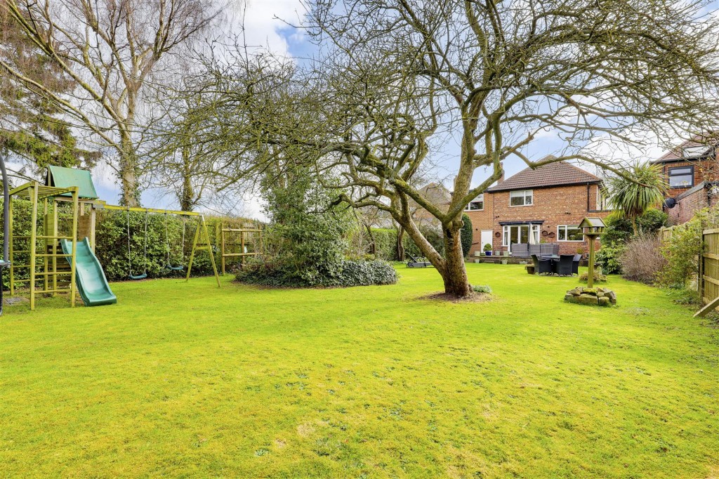 Melton Road, Tollerton, Nottinghamshire, NG12 4EN