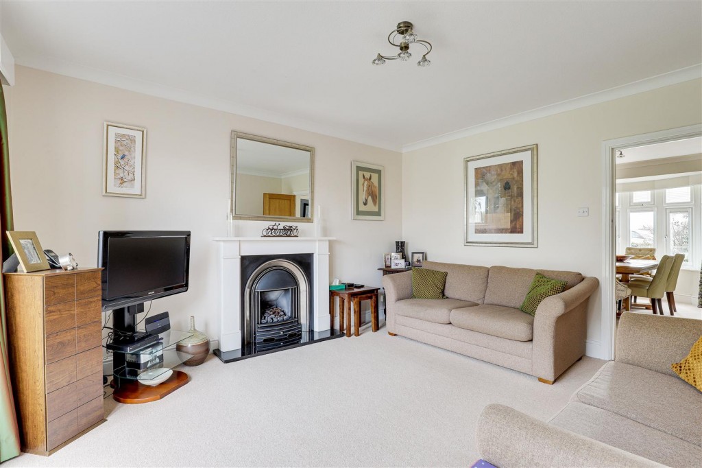 Melton Road, Tollerton, Nottinghamshire, NG12 4EN