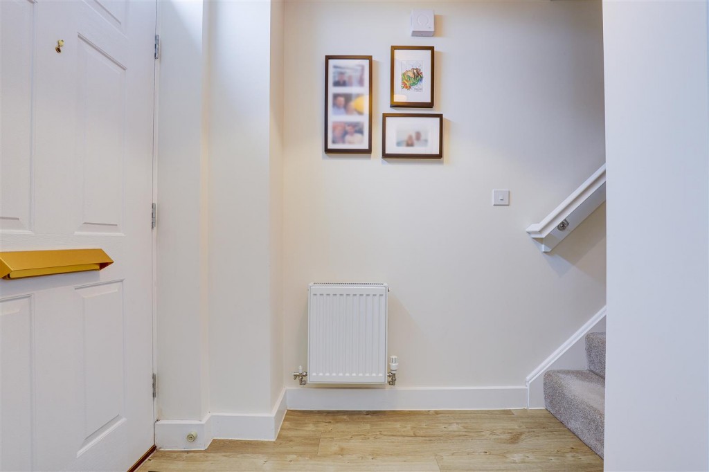 Mapperley Plains, Mapperley, Nottinghamshire, NG3 5RW