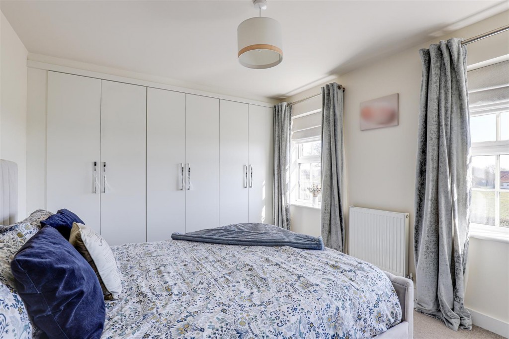 Mapperley Plains, Mapperley, Nottinghamshire, NG3 5RW