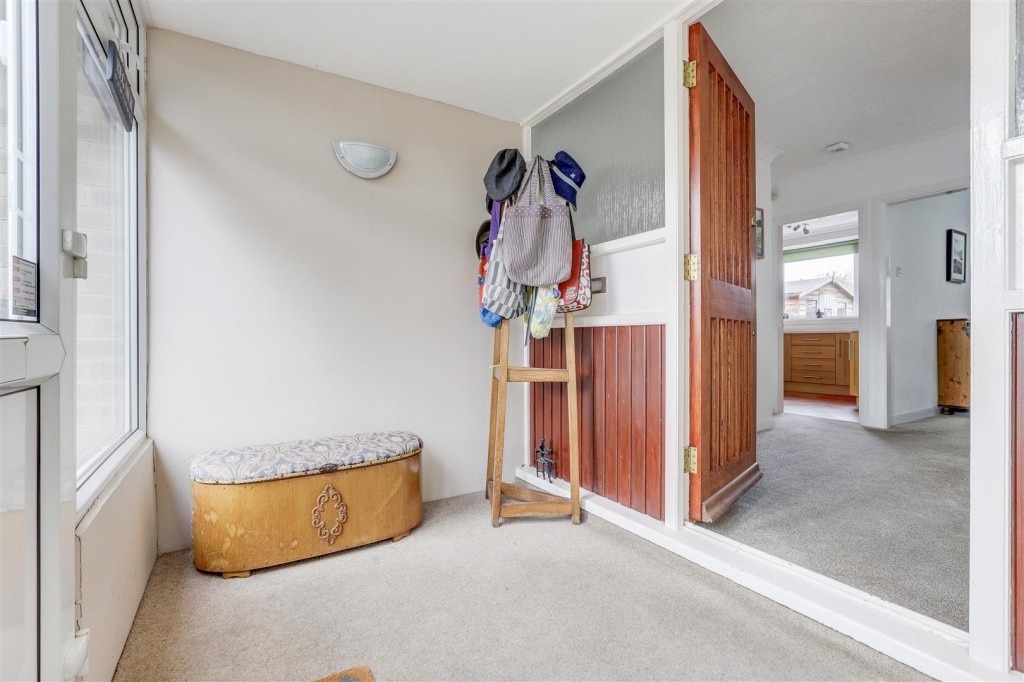 Clarkes Lane, Beeston, Nottinghamshire, NG9 5BL