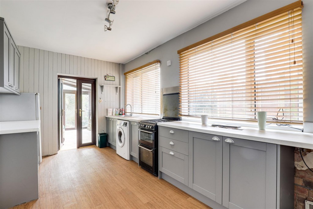 Florence Road, Mapperley, Nottinghamshire, NG3 6LJ