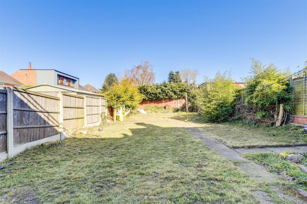 Rowe Gardens, Bulwell, Nottinghamshire, NG6 9ER