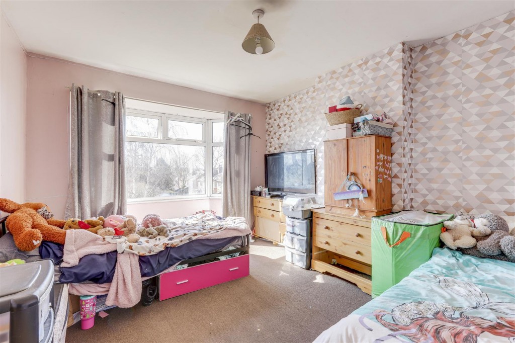 Rowe Gardens, Bulwell, Nottinghamshire, NG6 9ER