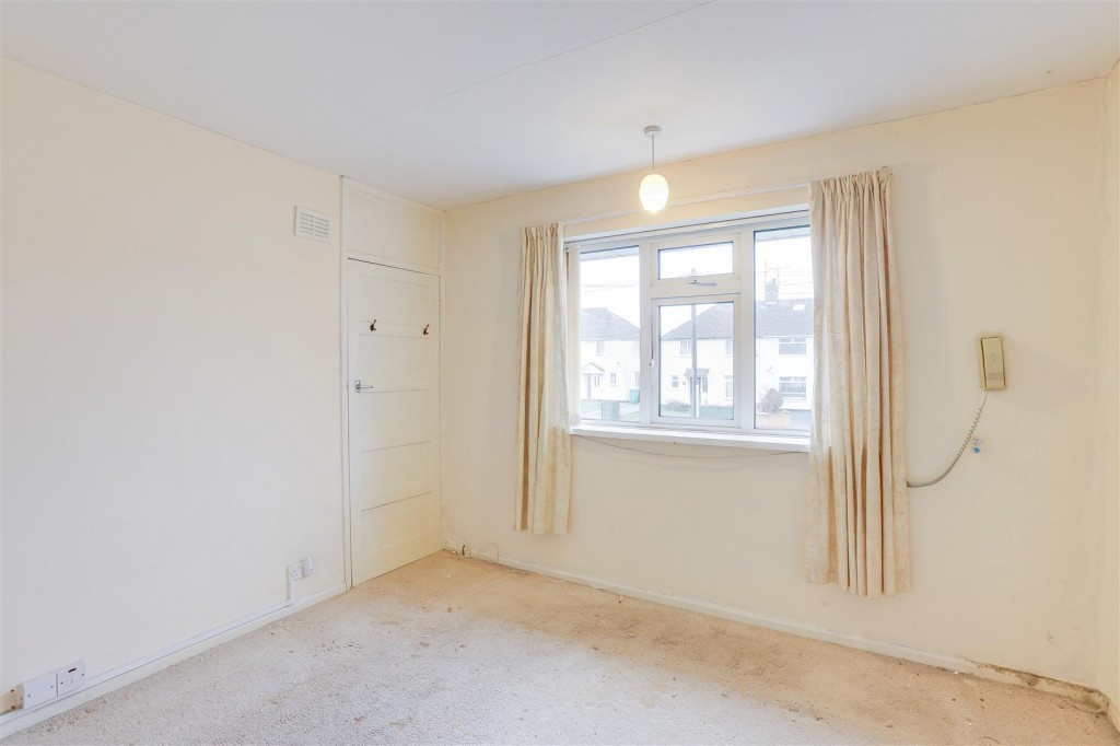 Wheatacre Road, Clifton, Nottinghamshire, NG11 8LN