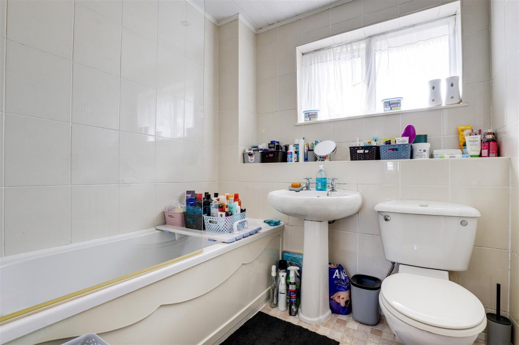 Casper Court, Top Valley, Nottinghamshire, NG5 9EG