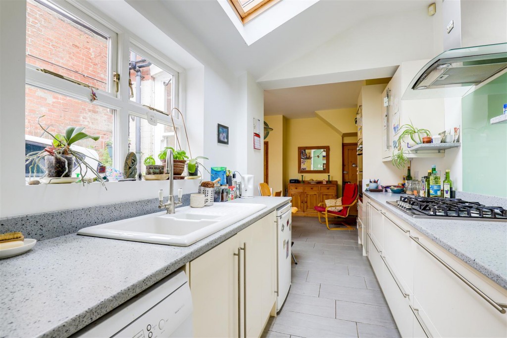 Fourth Avenue, New Basford, Nottinghamshire, NG7 6JB