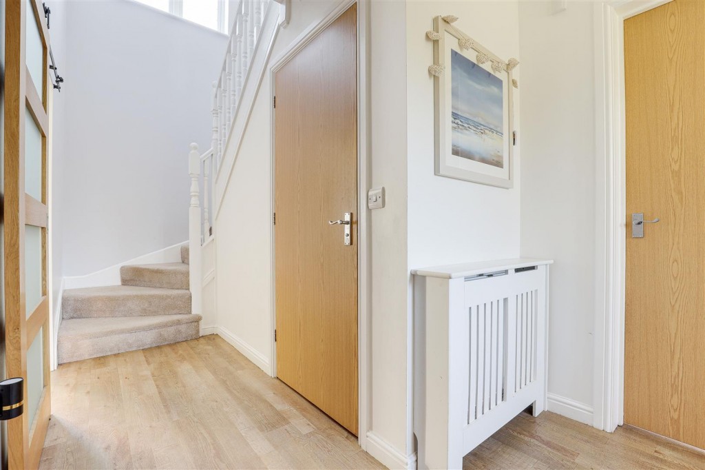 Chilwell Lane, Bramcote, Nottinghamshire, NG9 3DU