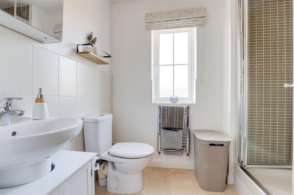 Chilwell Lane, Bramcote, Nottinghamshire, NG9 3DU