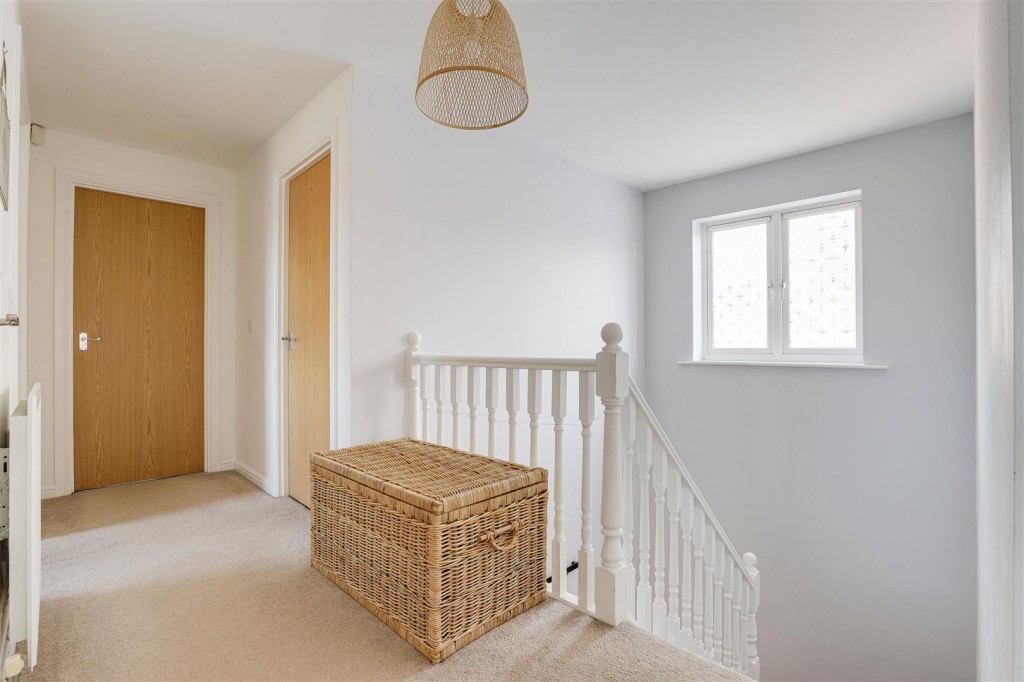 Chilwell Lane, Bramcote, Nottinghamshire, NG9 3DU