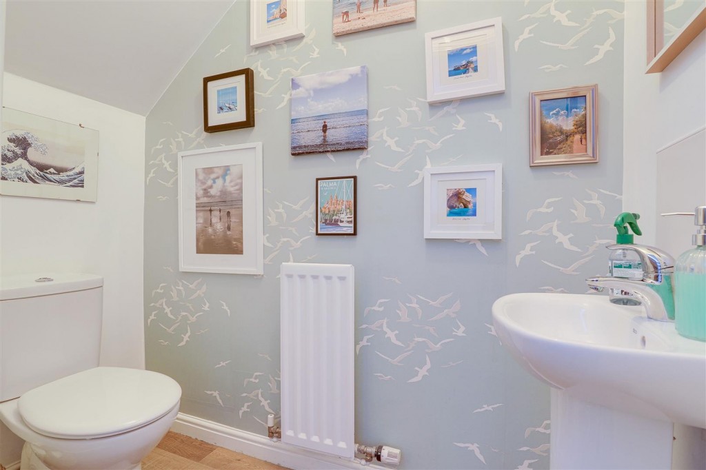 Chilwell Lane, Bramcote, Nottinghamshire, NG9 3DU
