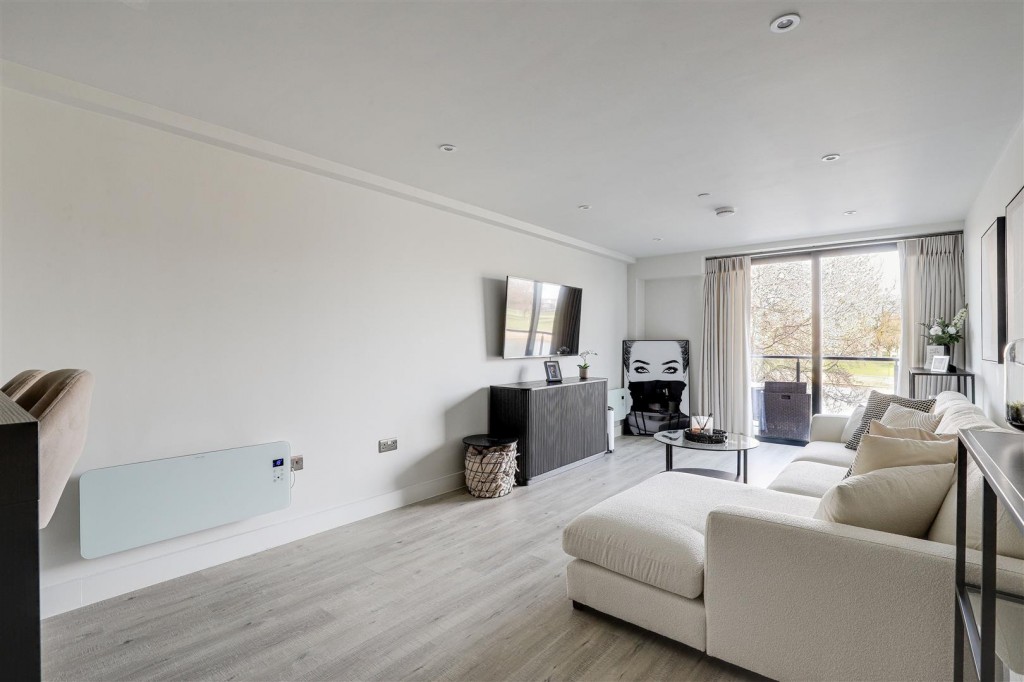 32 Wilford Lane, West Bridgford, Nottinghamshire, NG2 7ZZ