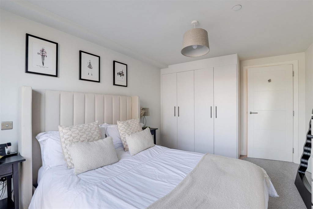 32 Wilford Lane, West Bridgford, Nottinghamshire, NG2 7ZZ