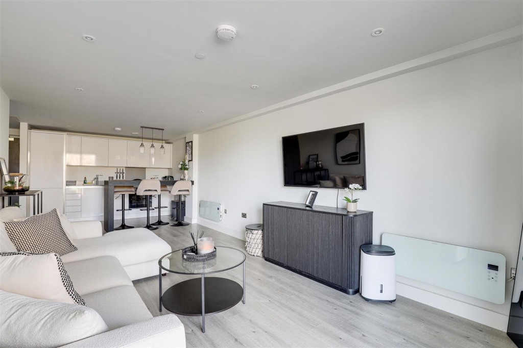 32 Wilford Lane, West Bridgford, Nottinghamshire, NG2 7ZZ