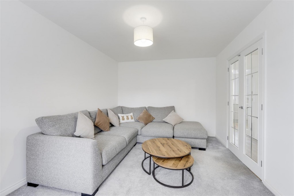 Griffon Drive, Hucknall, Nottinghamshire, NG15 6XH