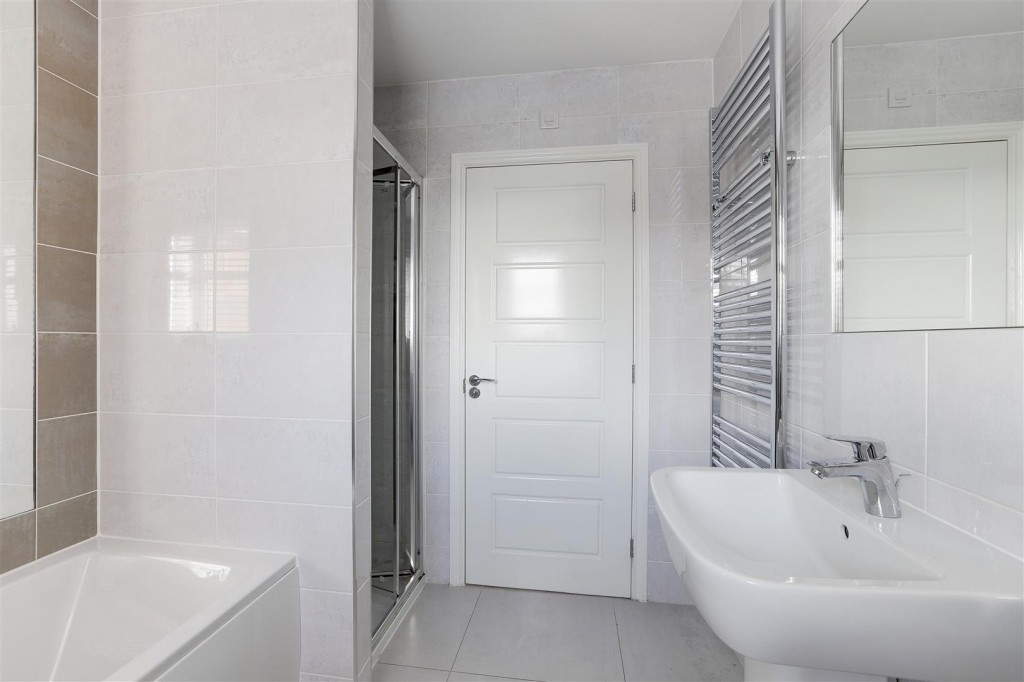 Griffon Drive, Hucknall, Nottinghamshire, NG15 6XH